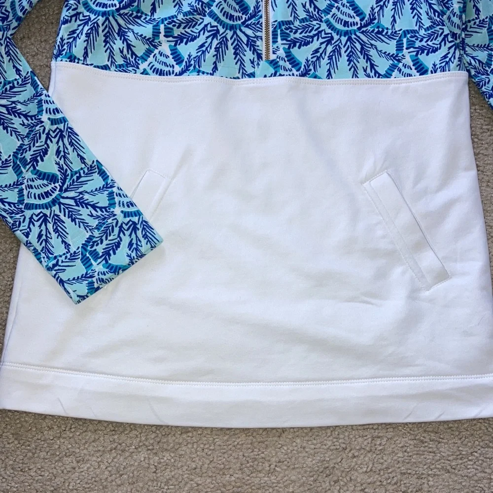Lilly Pulitzer UPF 50+ Asher Popover - Picture 5 of 10